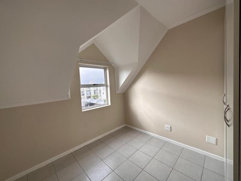 2 Bedroom Property for Sale in Gordons Bay Western Cape